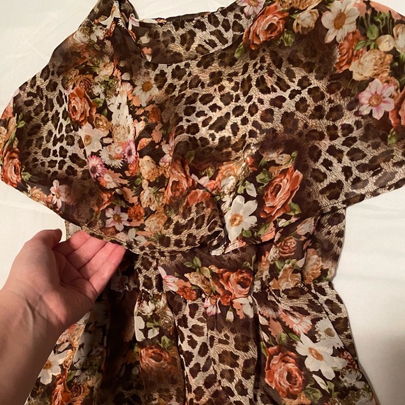 Leopard Floral Chiffon Blouse - Picture 2 of 2